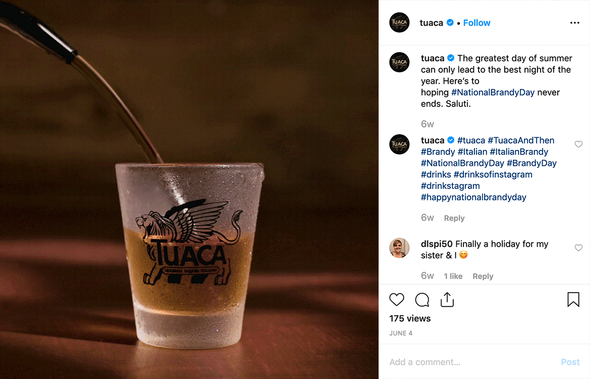 tuaca-pour
